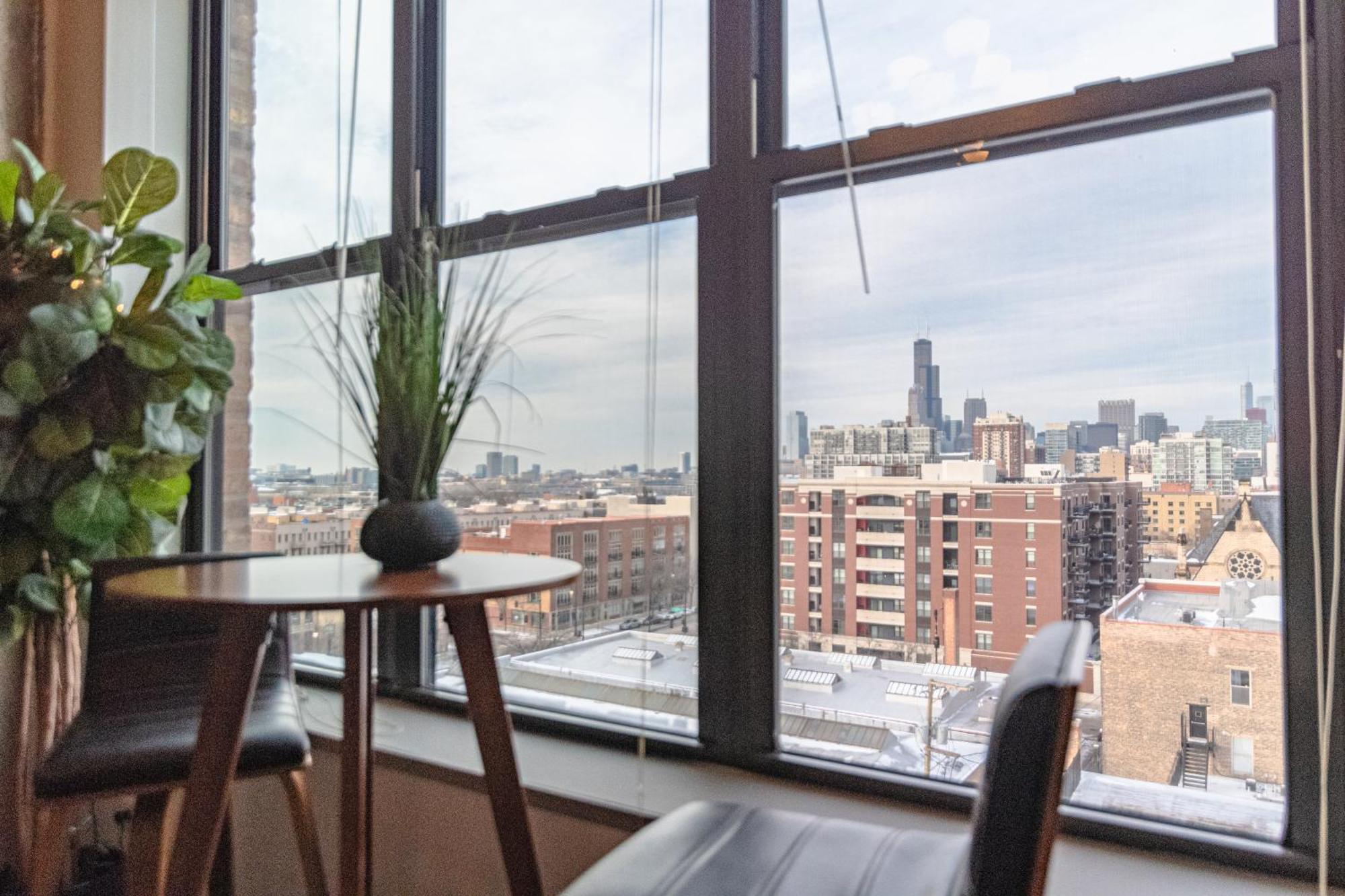 Modern 2Br Loft With Amazing City Skyline View And Optional Parking For 8 Guests Near Mccormick Place And Soldier Field Chicago Buitenkant foto